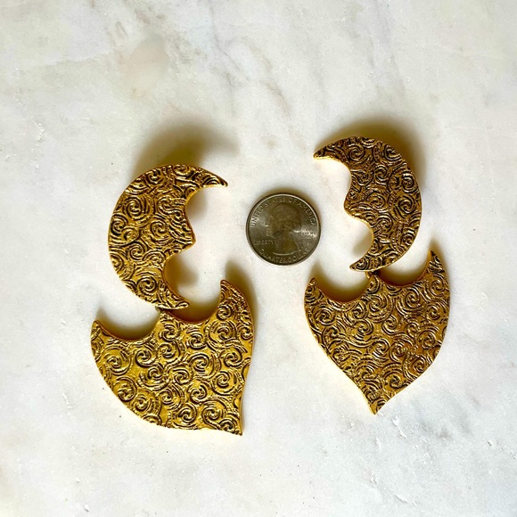 Rare Vintage Yves Saint Laurent Haute Couture Collection Gold Clip Earrings - Picture 3 of 5